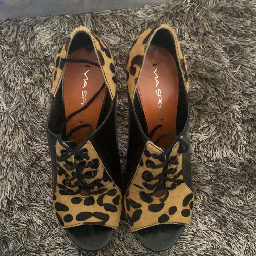 Leopard Open Toe Booty Heels - Picture 6 of 11